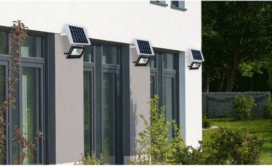 CE กันน้ำ 80W 50W ไฟ LED น้ำท่วมพลังงานแสงอาทิตย์ 50000hour Solar Security Flood Lights
