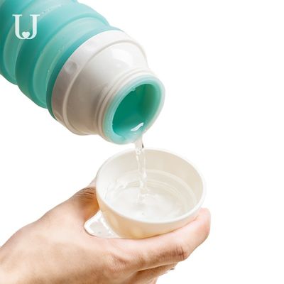ซิลิโคนกลางแจ้ง 570ml ผลิตภัณฑ์สำหรับสัตว์เลี้ยงสุนัขพับได้ถ้วยดื่ม